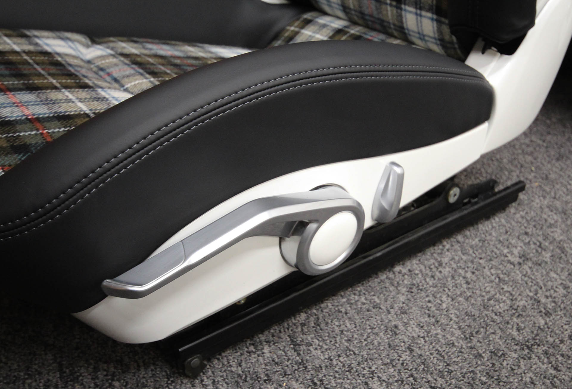 Porsche 987 Spyder seat colour matched plastic trim by Designls ltd